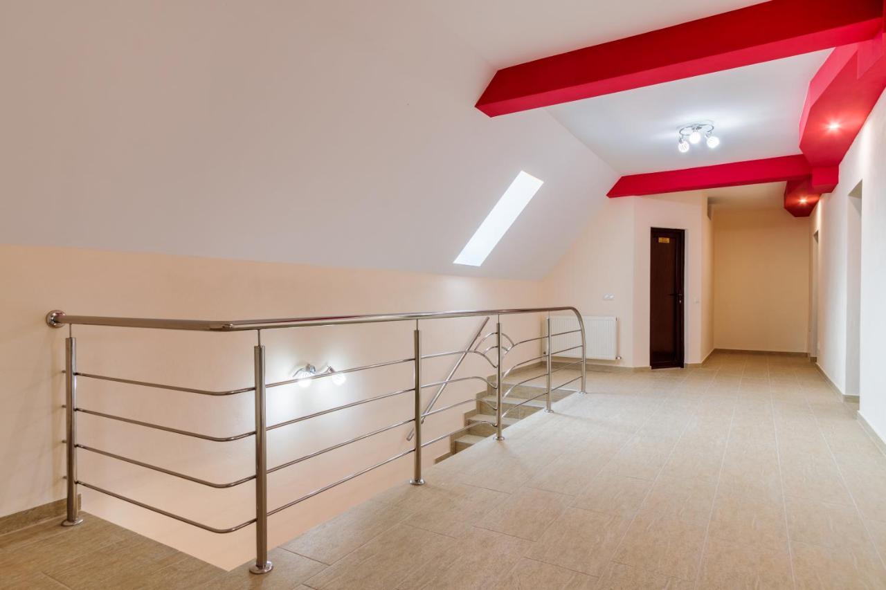 Pensiunea Arthur Râmnicu Vâlcea Exterior foto